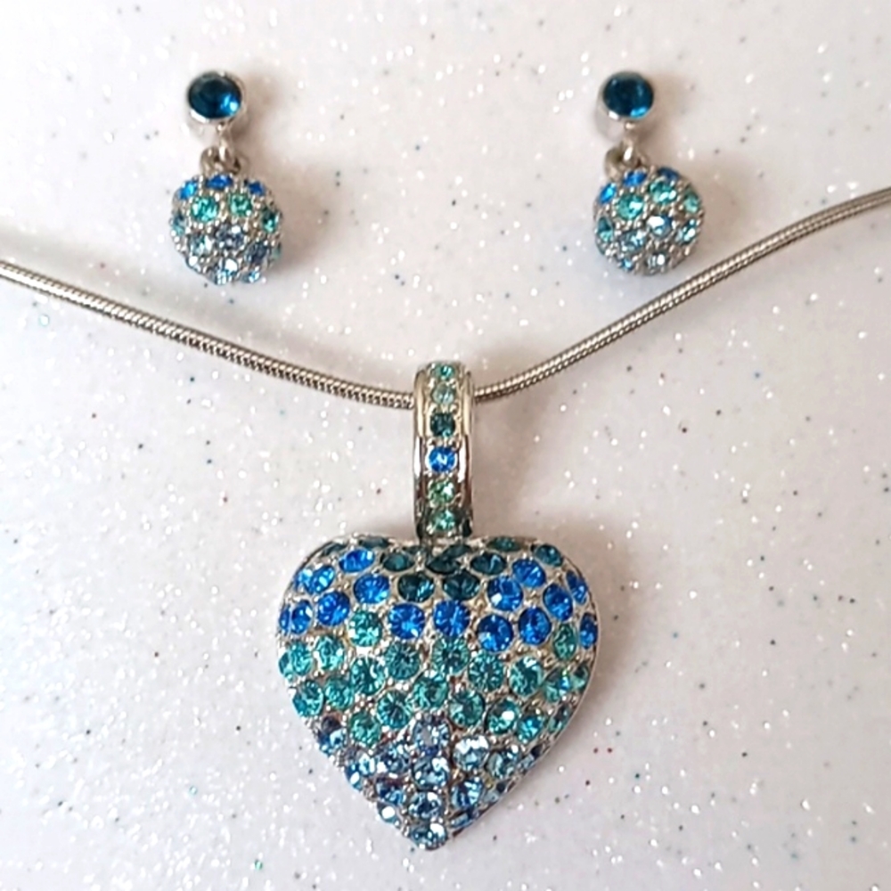 Tara Vanessa Heart Pendant & Earrings